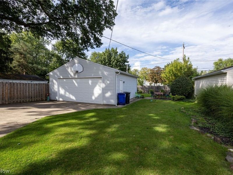 17200 Elsienna Avenue, Cleveland, OH 44135 Photo 6
