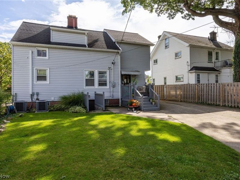 17200 Elsienna Avenue, Cleveland, OH 44135 Photo 7