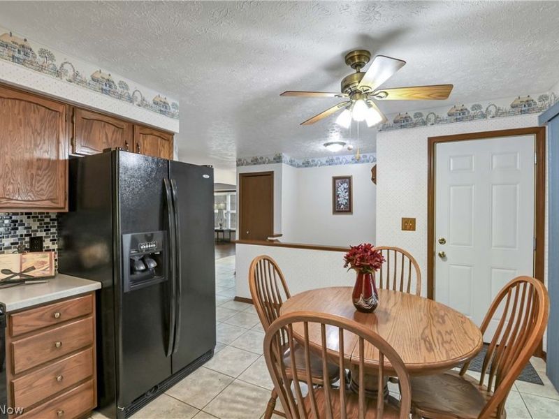 3240 Forest Overlook Drive, Seven Hills, OH 44131 Photo 11
