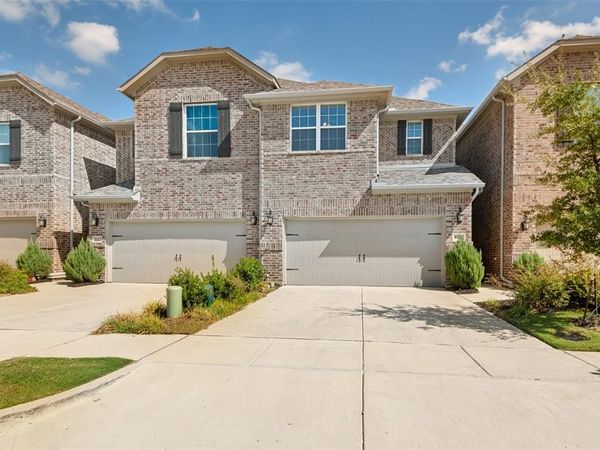 533 Hutchinson Lane , Lewisville, TX 75077