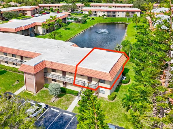 21909 Lake Forest Circle, Unit 206, Boca Raton, FL 33433