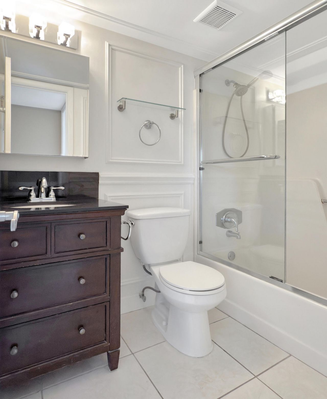 21909 Lake Forest Circle, Unit 206, Boca Raton, FL 33433 Photo