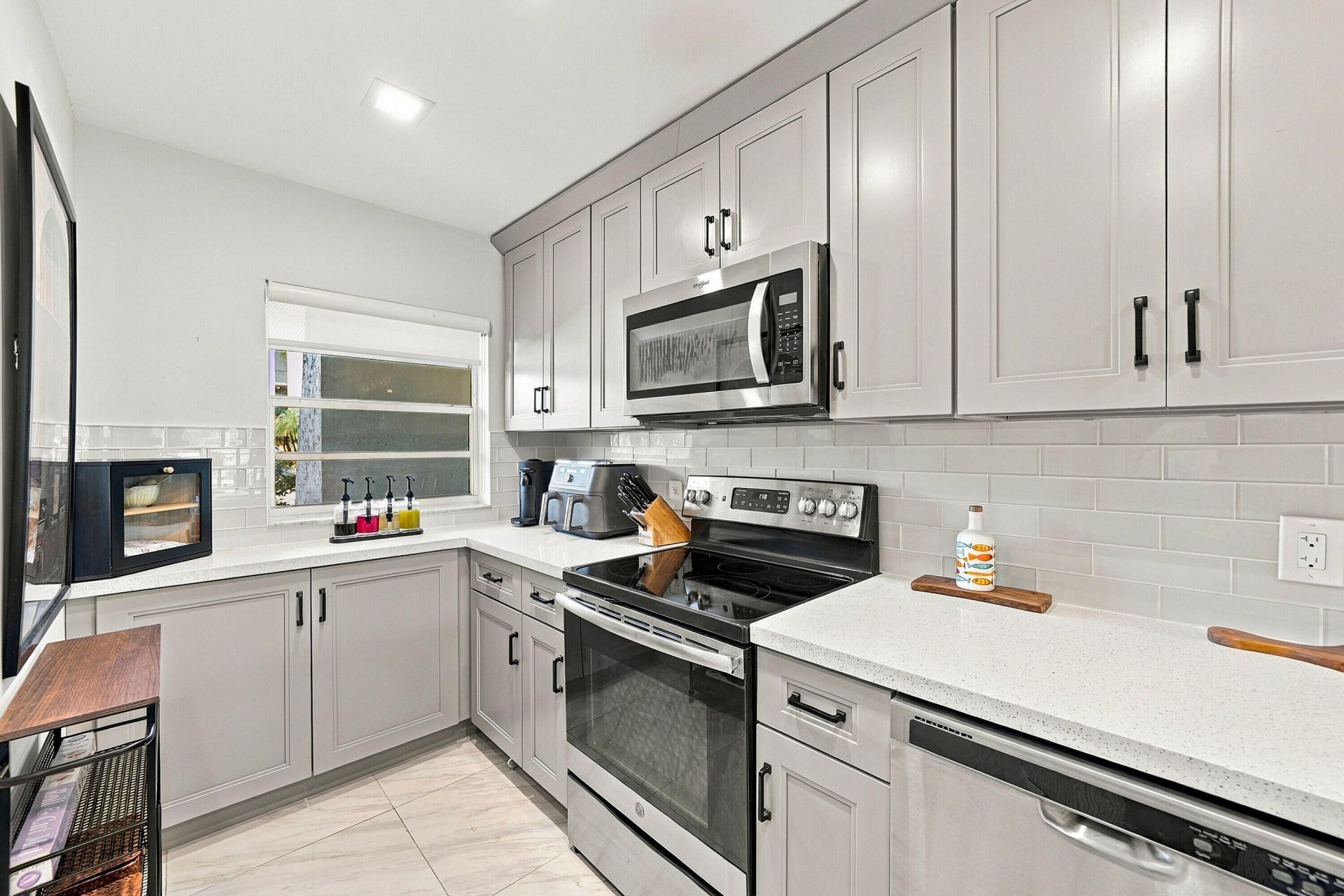 9420 Poinciana Place, Davie, FL 33324 Photo