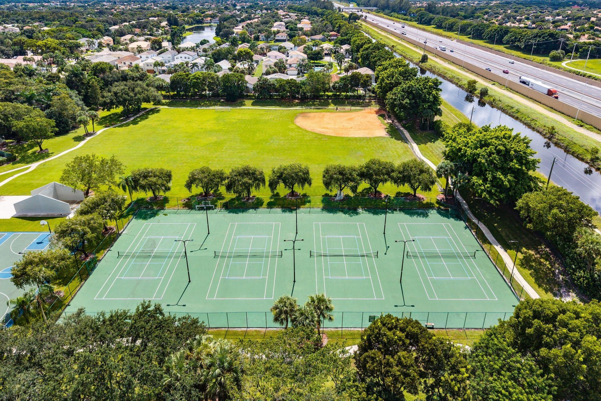 6395 Stonehurst Circle, Lake Worth, FL 33467 Photo