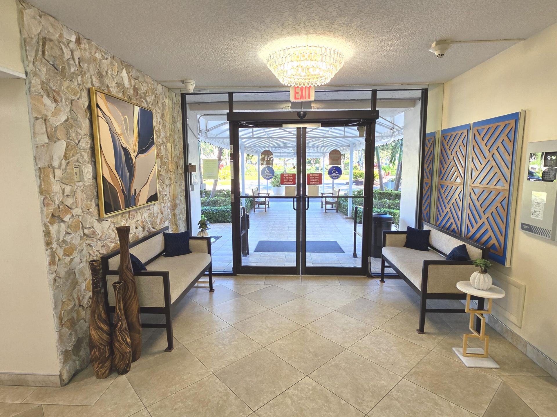 3510 Oaks Way, Unit 807, Pompano Beach, FL 33069 Photo
