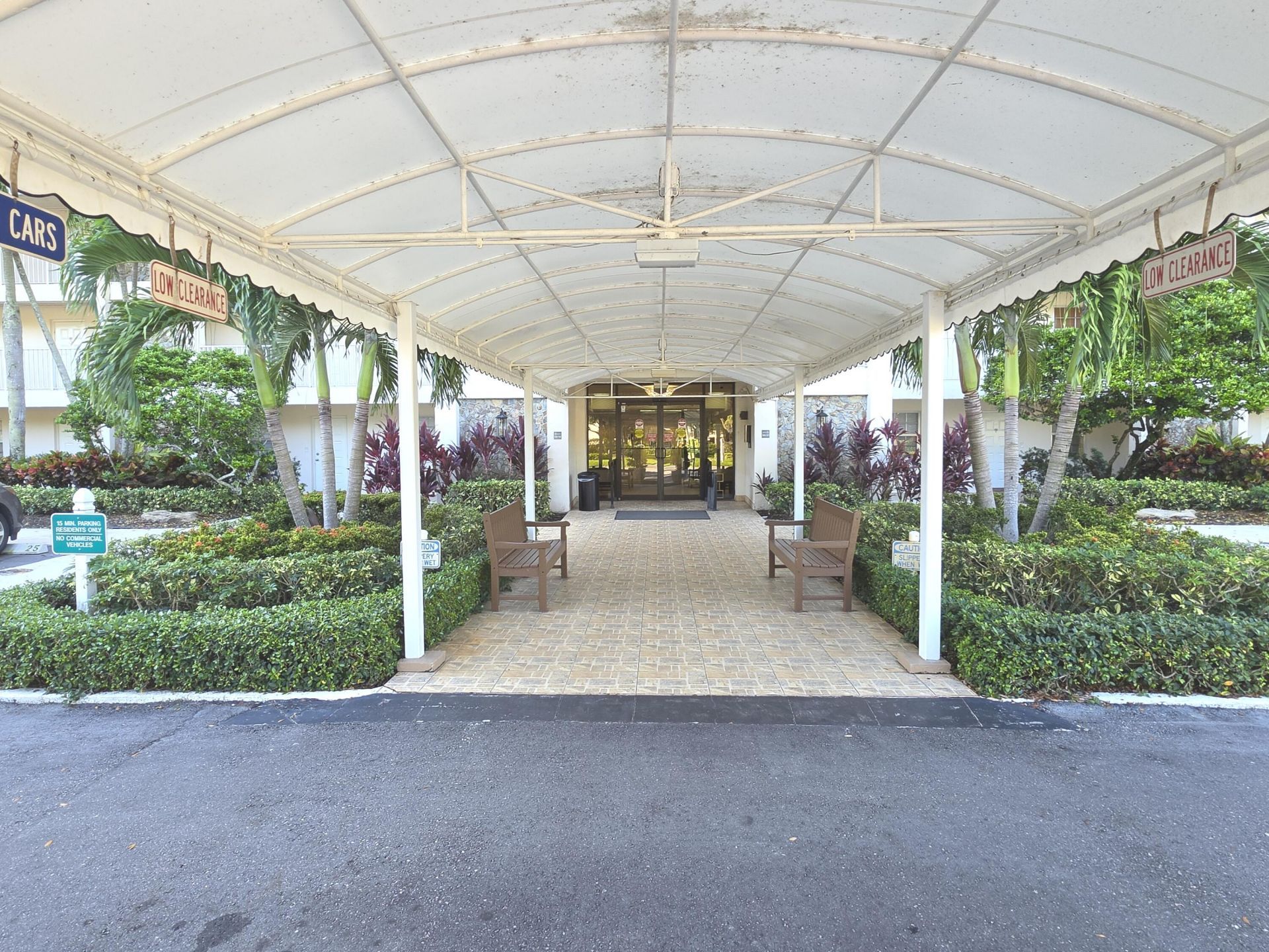 3510 Oaks Way, Unit 807, Pompano Beach, FL 33069 Photo
