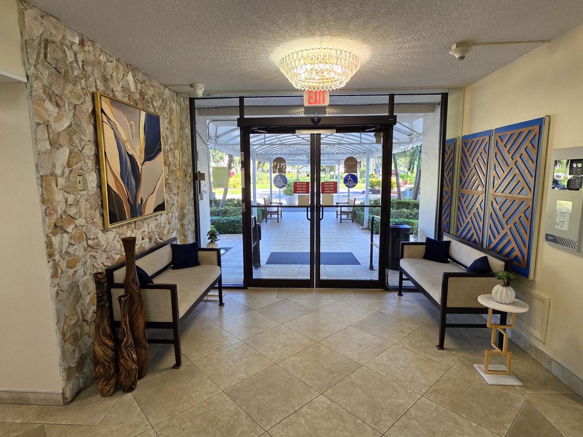 3510 Oaks Way, Unit 807, Pompano Beach, FL 33069 Photo