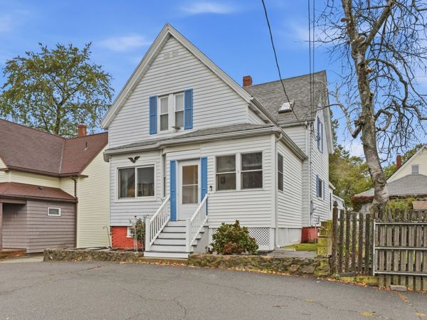 9 Rust St, Lynn, MA 01902