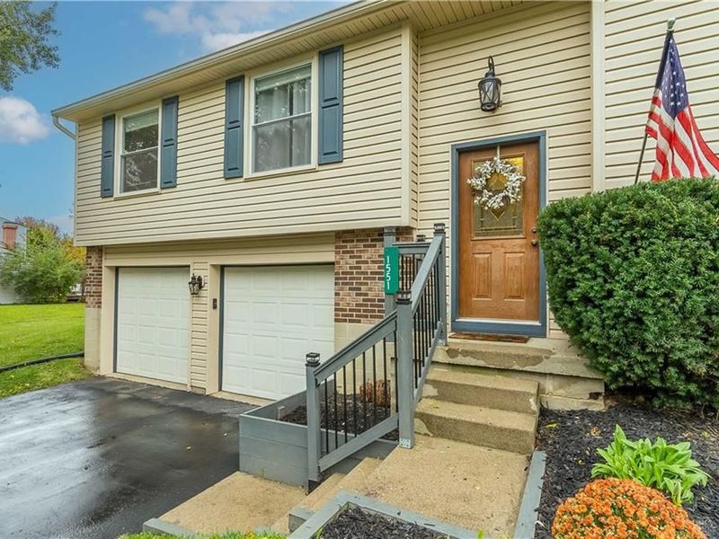 1551 Lynlee Drive, Bellbrook, OH 45305 Photo 3