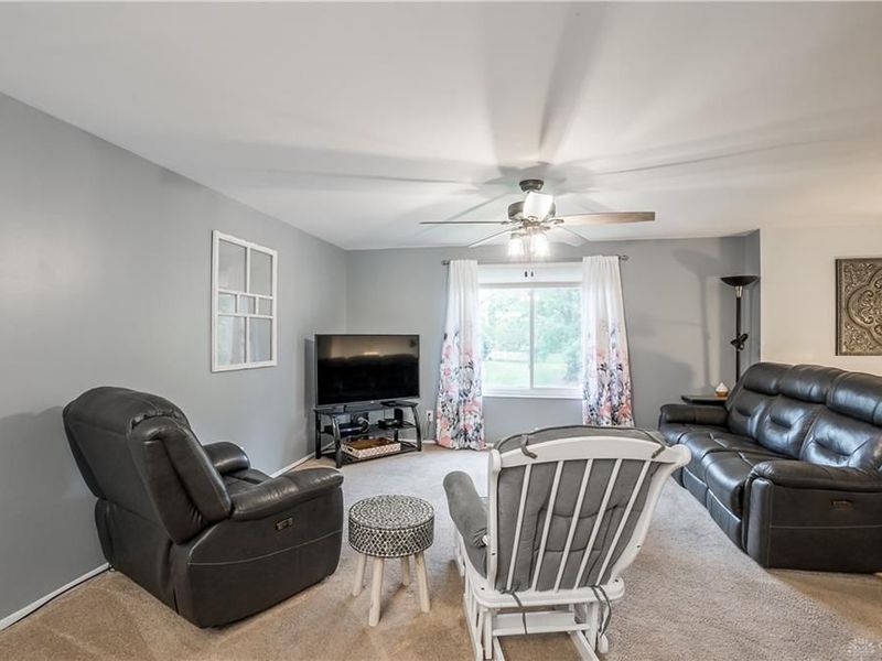 1551 Lynlee Drive, Bellbrook, OH 45305 Photo 5