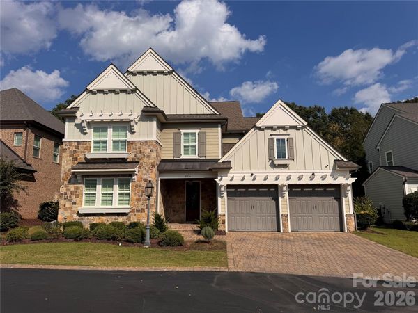 8916 Blakeney Drive , Charlotte, NC 28277