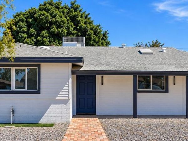 4628 E HOLLY Street, Phoenix, AZ 85008