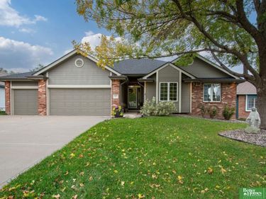 7117 S 151 Street, Omaha, NE 68138