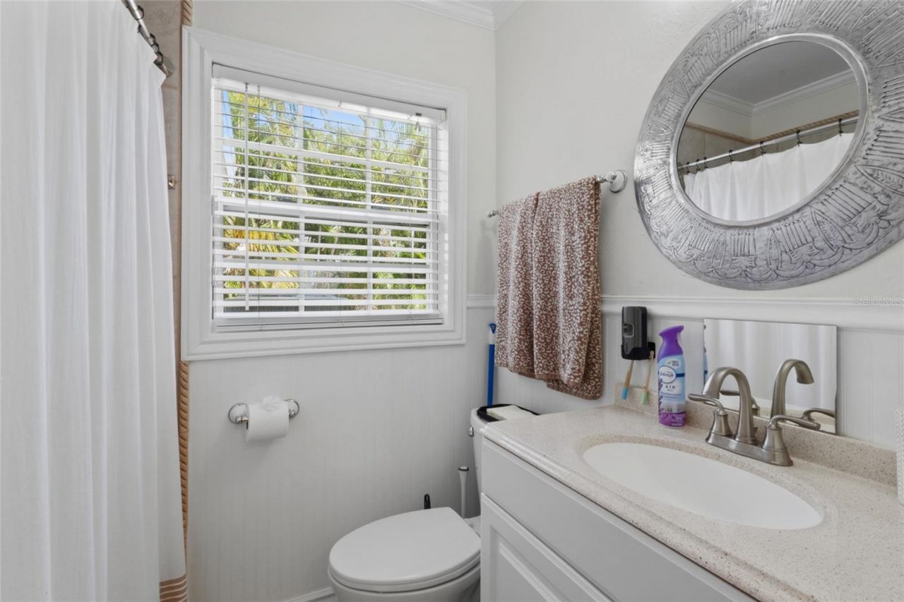 2857 Wood Street , Sarasota, FL 34237 Photo