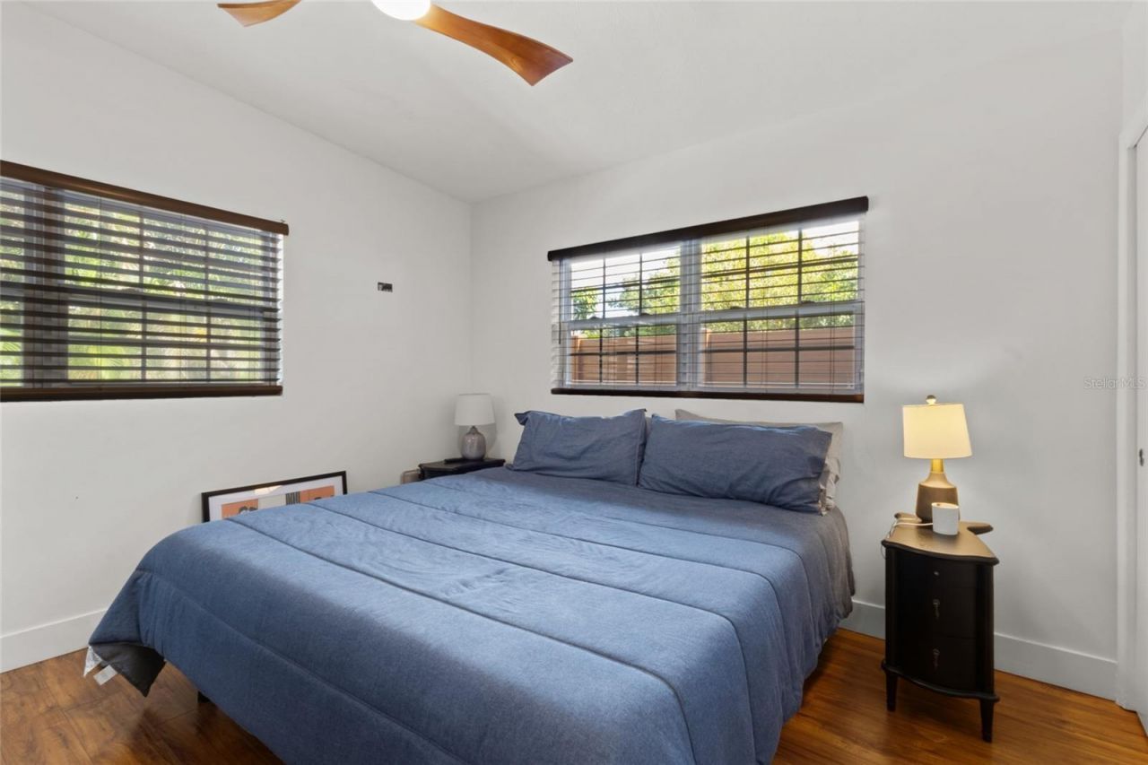2857 Wood Street , Sarasota, FL 34237 Photo