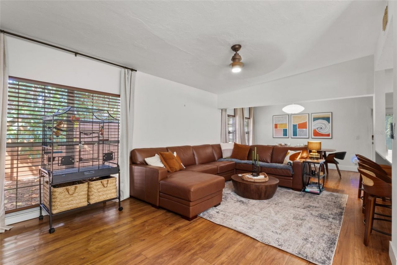 2857 Wood Street , Sarasota, FL 34237 Photo