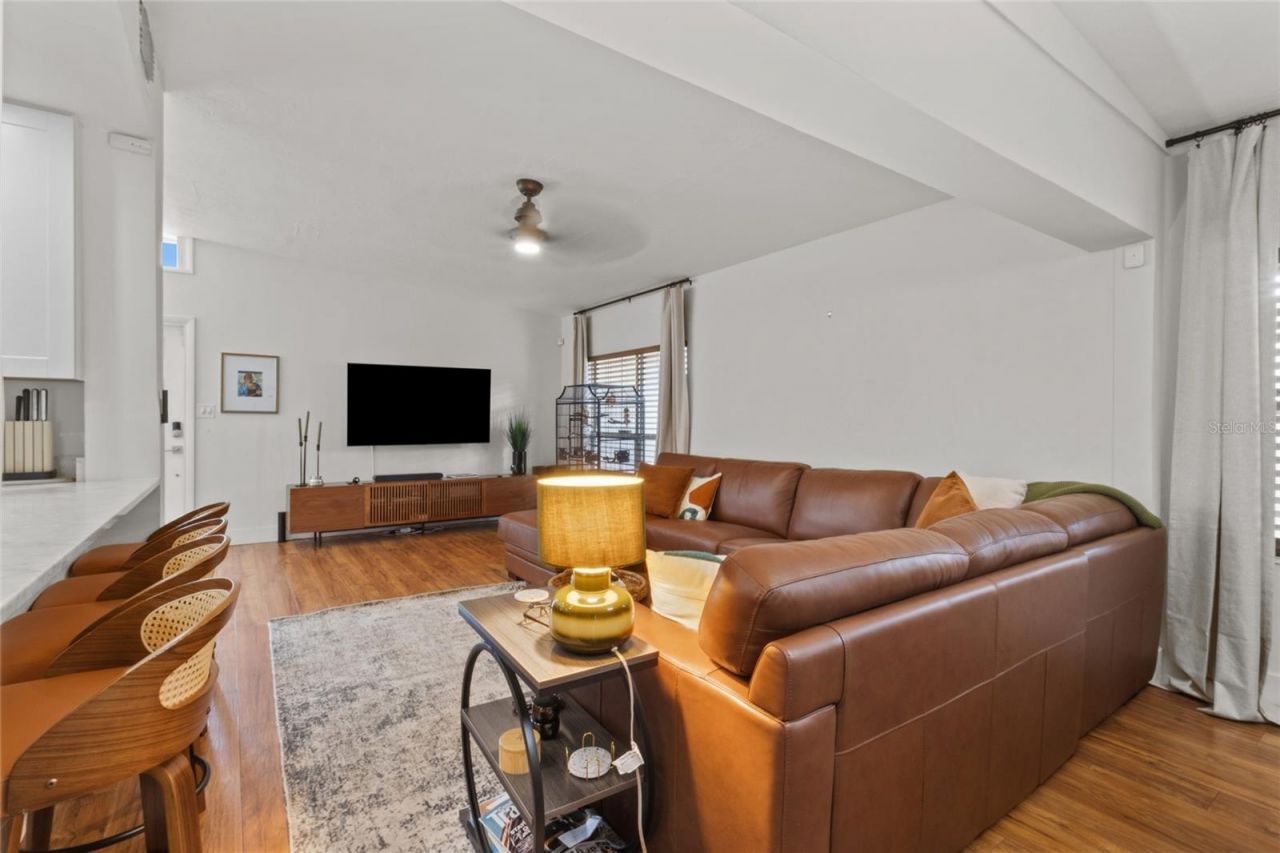 2857 Wood Street , Sarasota, FL 34237 Photo
