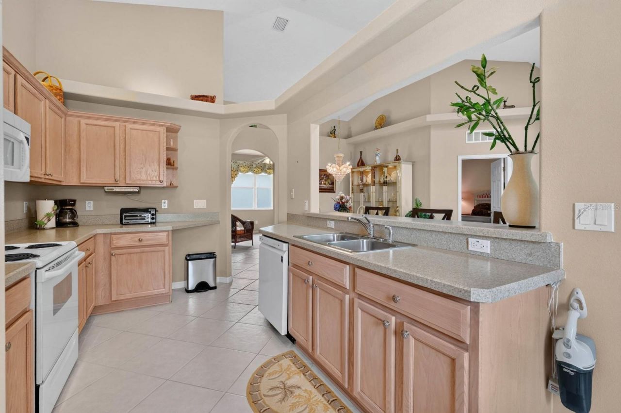 142 Raintree Circle, Palm Coast, FL 32164 Photo