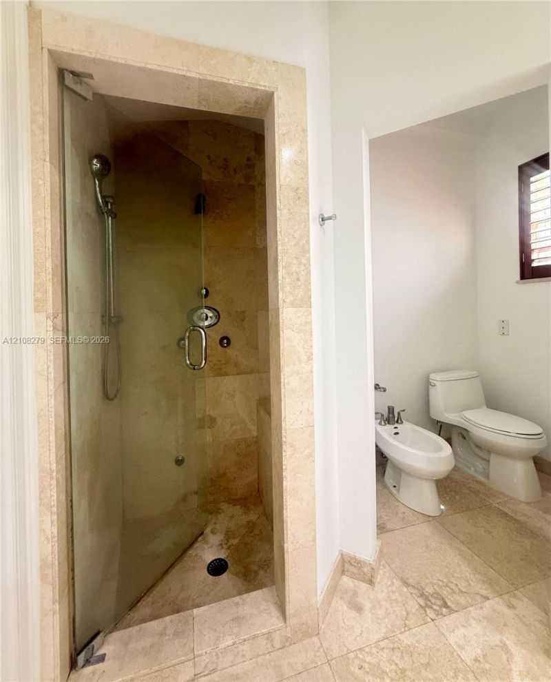 19424 39th Ave , Sunny Isles Beach, FL 33160 Photo