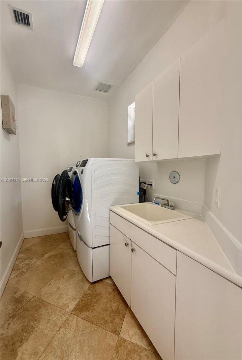 19424 39th Ave , Sunny Isles Beach, FL 33160 Photo