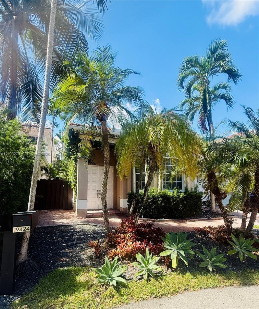 19424 39th Ave , Sunny Isles Beach, FL 33160 Photo