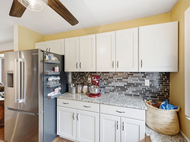 2369 Pine Knott Drive, Dayton, OH 45431 Photo 13