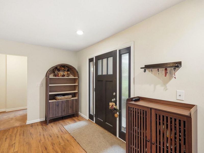 2369 Pine Knott Drive, Dayton, OH 45431 Photo 5