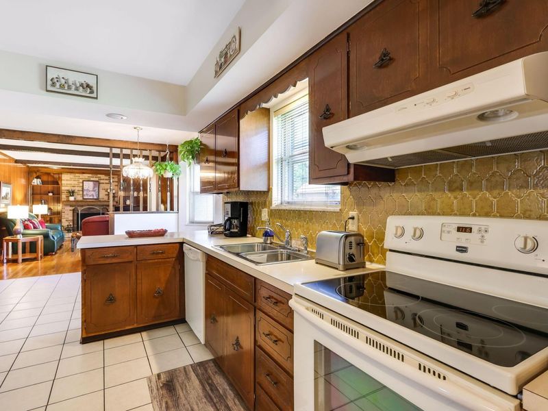 5253 Arrowood Loop E, Columbus, OH 43229 Photo 11