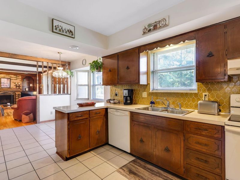5253 Arrowood Loop E, Columbus, OH 43229 Photo 12