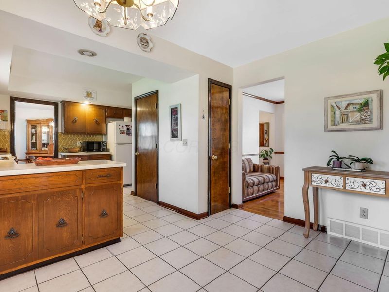 5253 Arrowood Loop E, Columbus, OH 43229 Photo 18