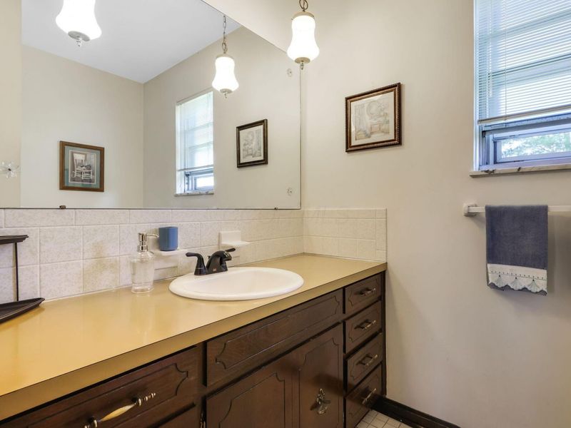 5253 Arrowood Loop E, Columbus, OH 43229 Photo 26