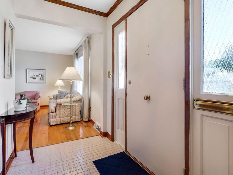5253 Arrowood Loop E, Columbus, OH 43229 Photo 6