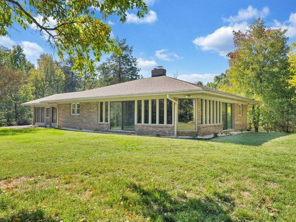 1128 Pounds RD , Sutherlin, VA 24594