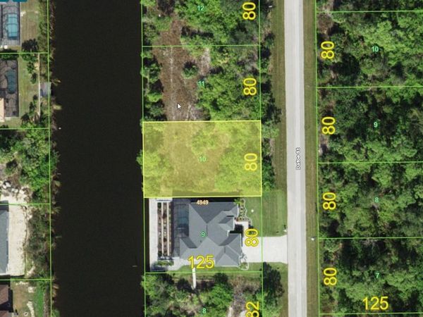 8217 DAFOE STREET , PORT CHARLOTTE, FL 33981