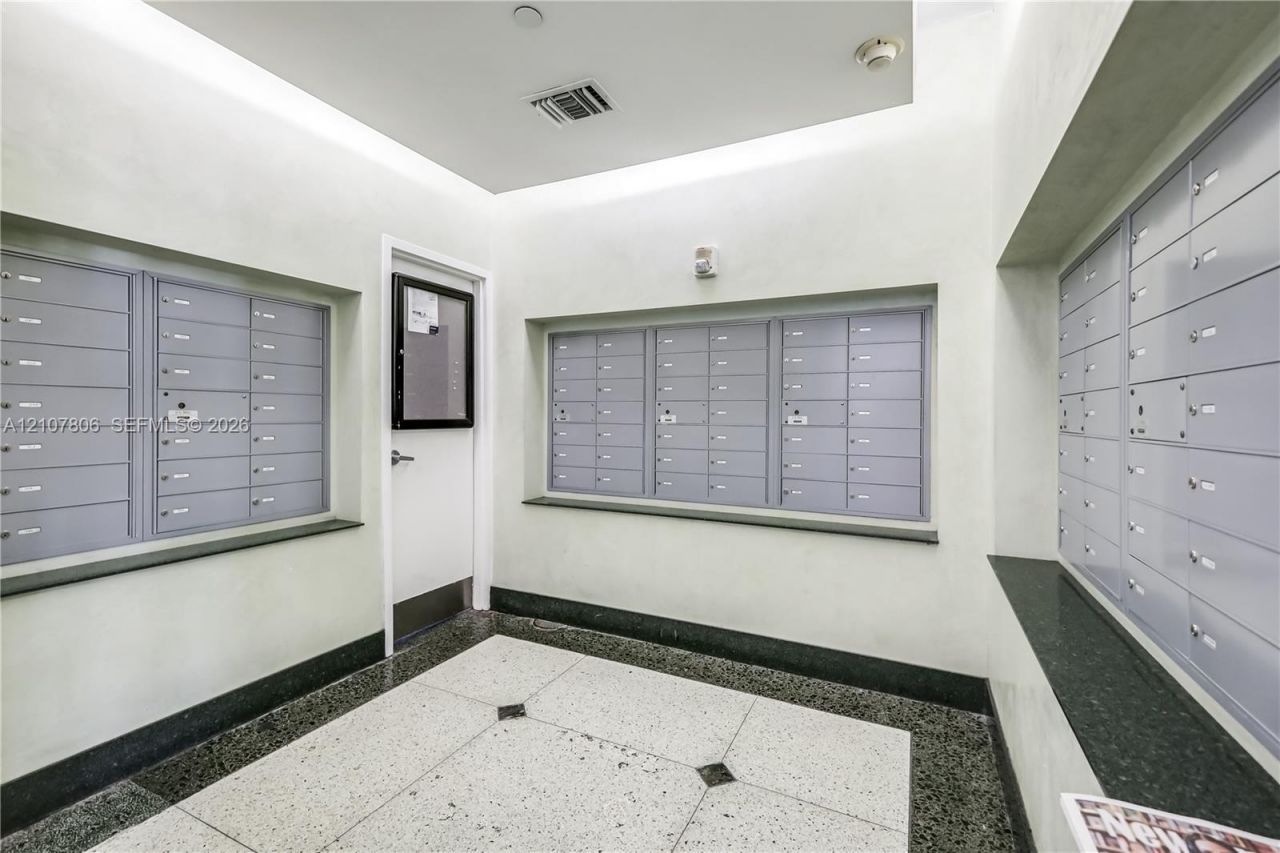 4925 Collins Ave , Unit 5C, Miami Beach, FL 33140 Photo