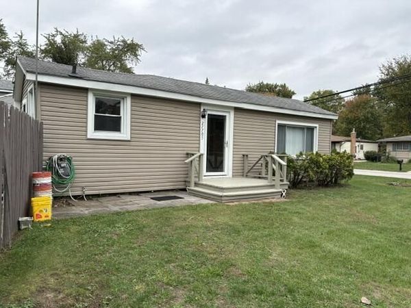 27705 Clarita Street, Livonia, MI 48152