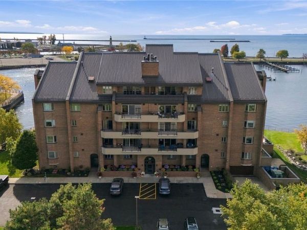 40 Waterfront Circle , Unit 305, Buffalo, NY 14202