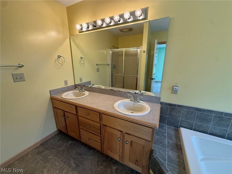 10387 Private Road 275, Millersburg, OH 44654 Photo 18