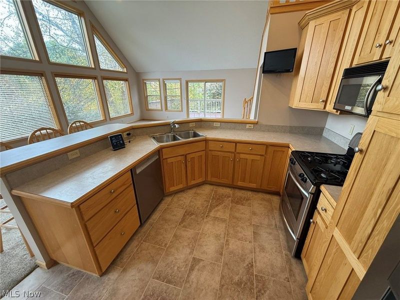 10387 Private Road 275, Millersburg, OH 44654 Photo 6