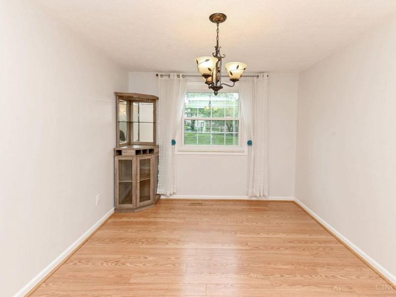 1858 Leway Drive, Fairfield, OH 45014 Photo 8
