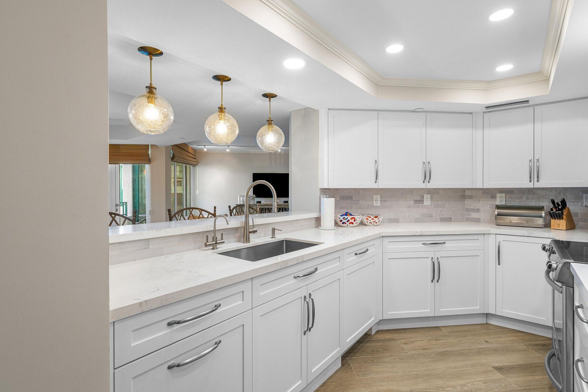 100 SE 5th Avenue, Unit 414, Boca Raton, FL 33432 Photo