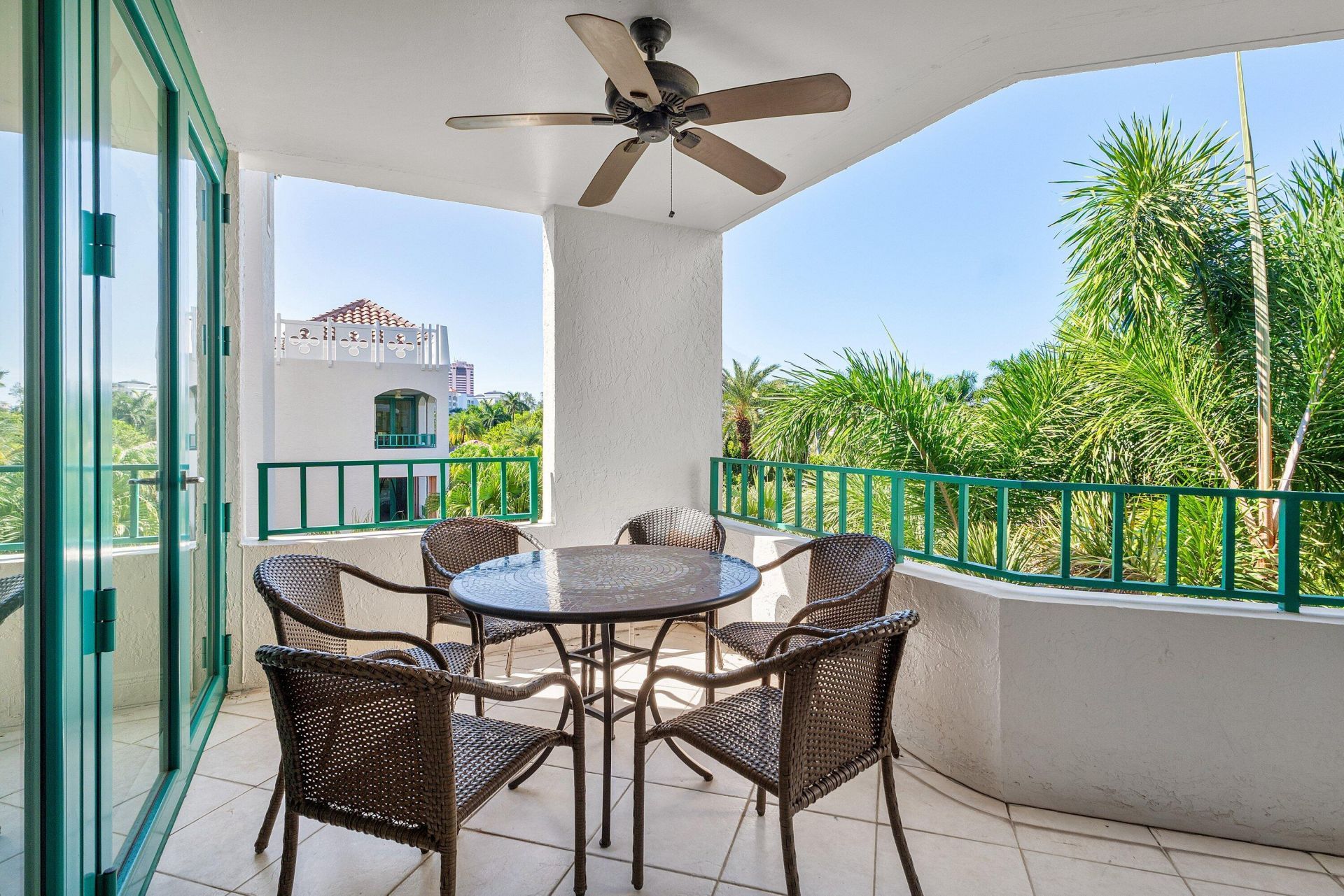 100 SE 5th Avenue, Unit 414, Boca Raton, FL 33432 Photo