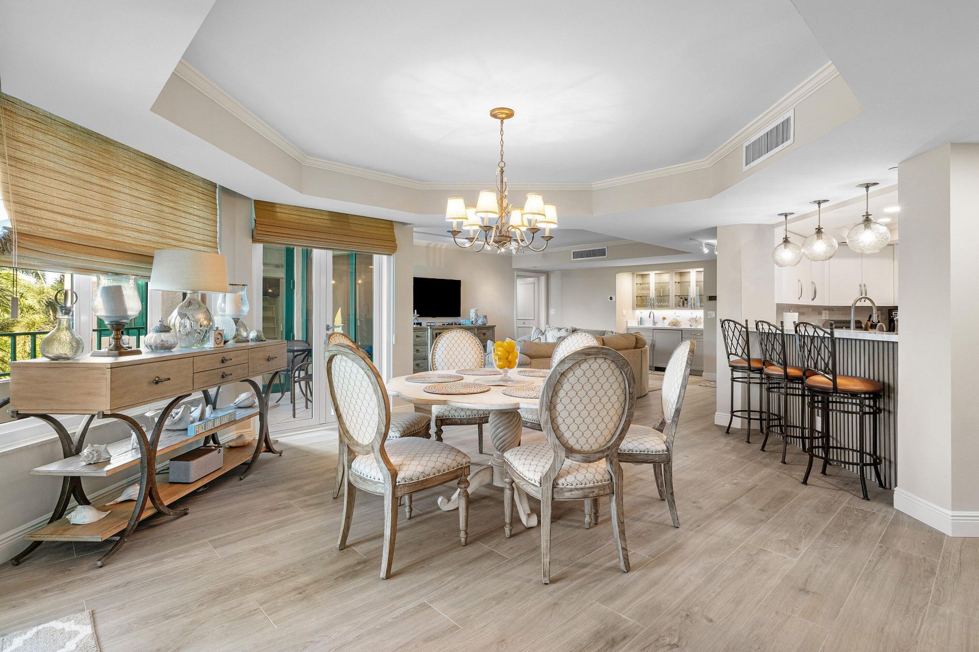 100 SE 5th Avenue, Unit 414, Boca Raton, FL 33432 Photo