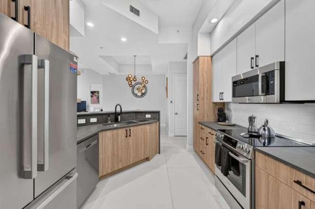 801 S Olive Avenue, West Palm Beach, FL 33401 Photo