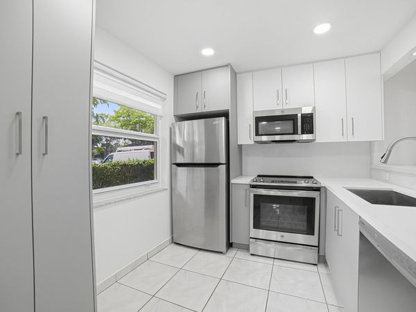3121 NW 47TH Avenue, Unit 109, Lauderdale Lakes, FL 33319