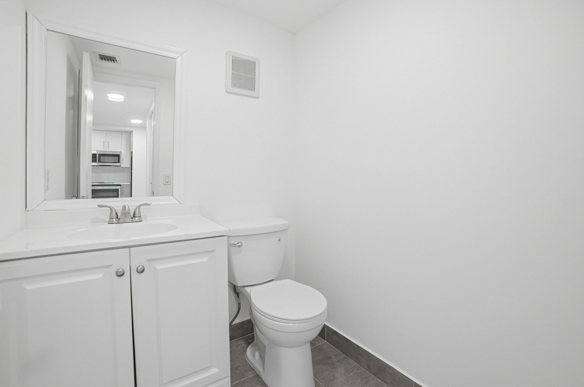 3121 NW 47th Avenue, Unit 109, Lauderdale Lakes, FL 33319 Photo