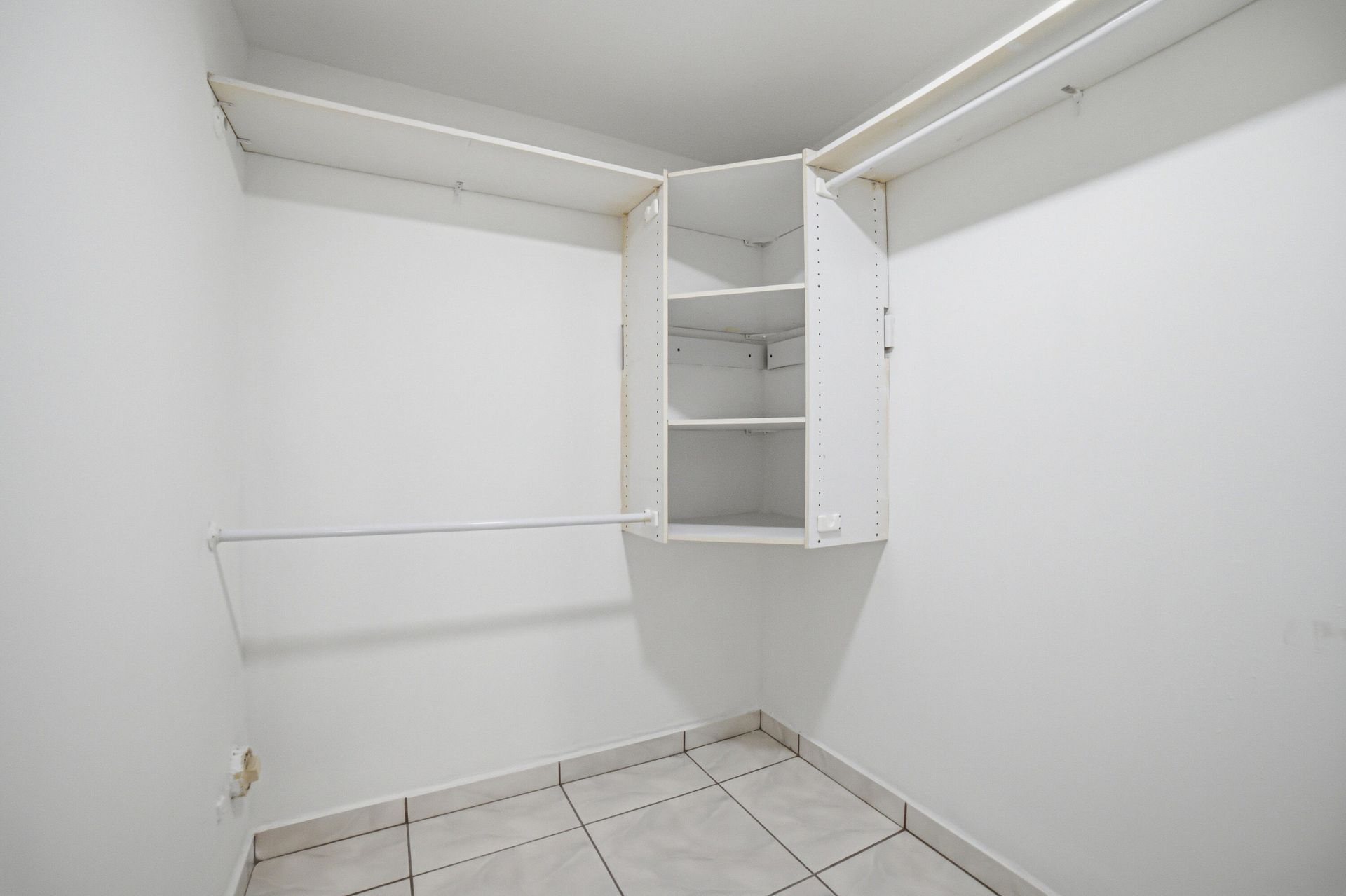 3121 NW 47th Avenue, Unit 109, Lauderdale Lakes, FL 33319 Photo
