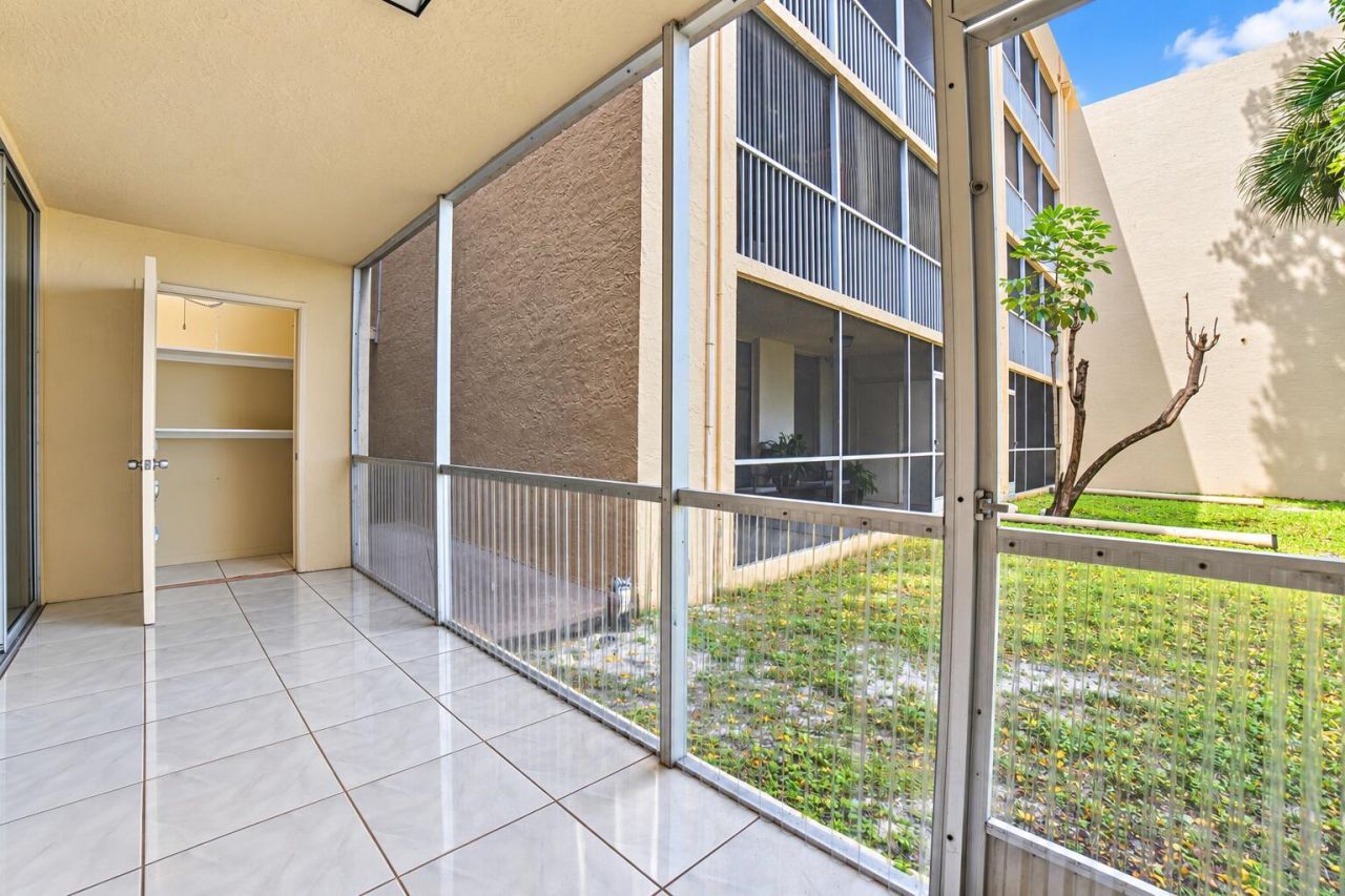 3121 NW 47th Avenue, Unit 109, Lauderdale Lakes, FL 33319 Photo