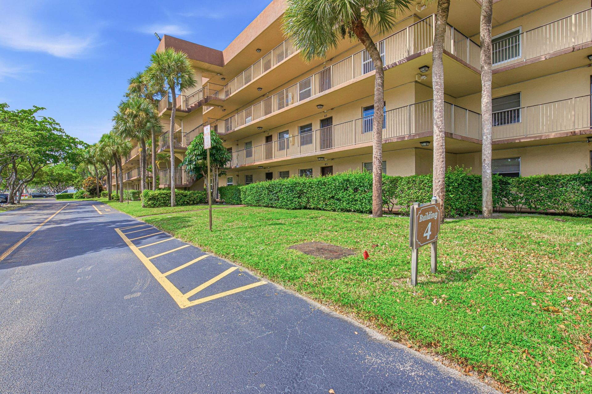 3121 NW 47th Avenue, Unit 109, Lauderdale Lakes, FL 33319 Photo