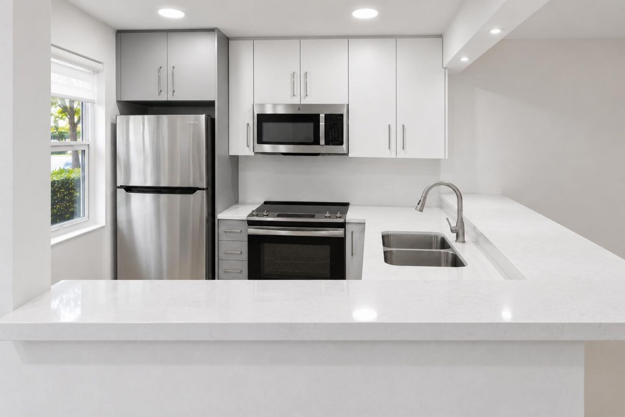 3121 NW 47th Avenue, Unit 109, Lauderdale Lakes, FL 33319 Photo
